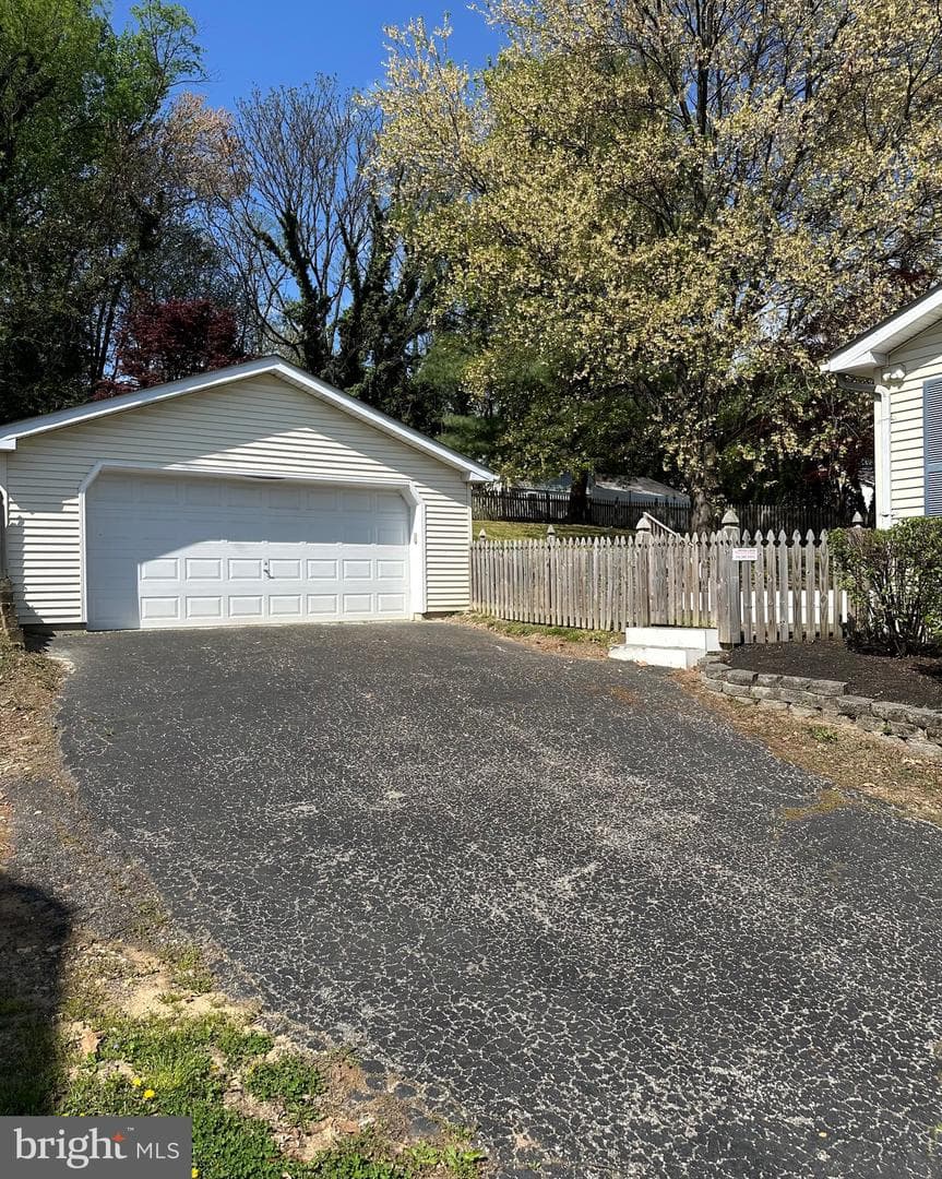 6020 Hanover Road photo 6