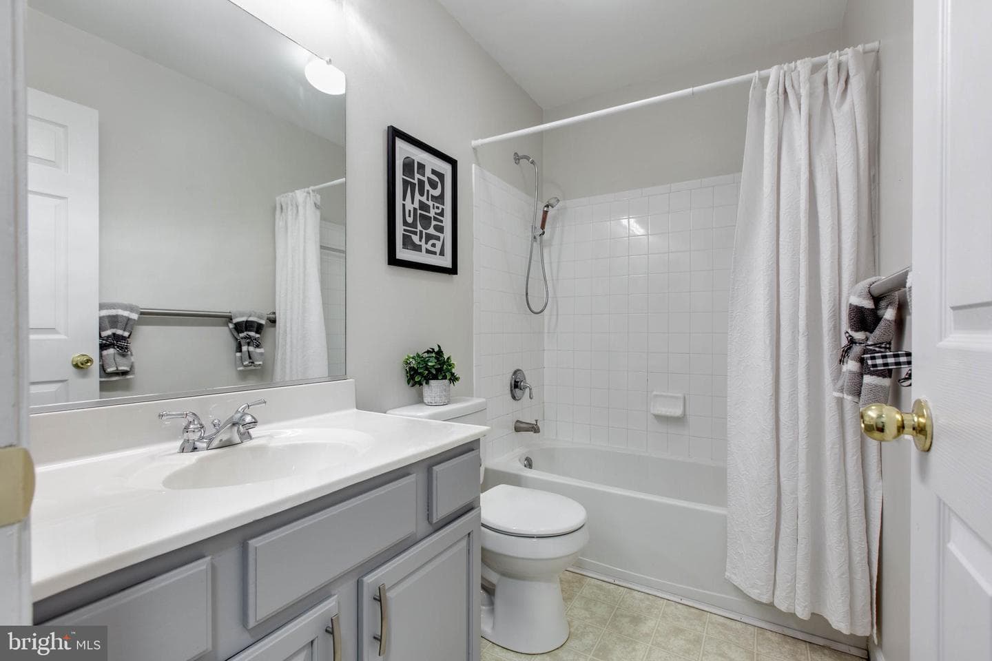 7086 Water Oak Road #200 photo 32