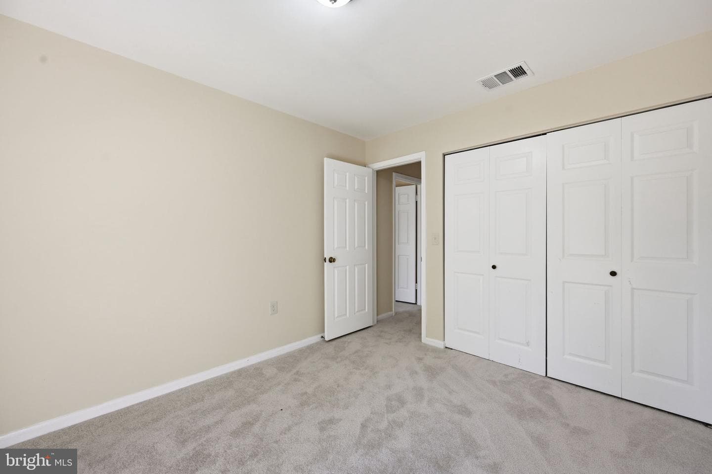 9045 N Laurel Road #k photo 17