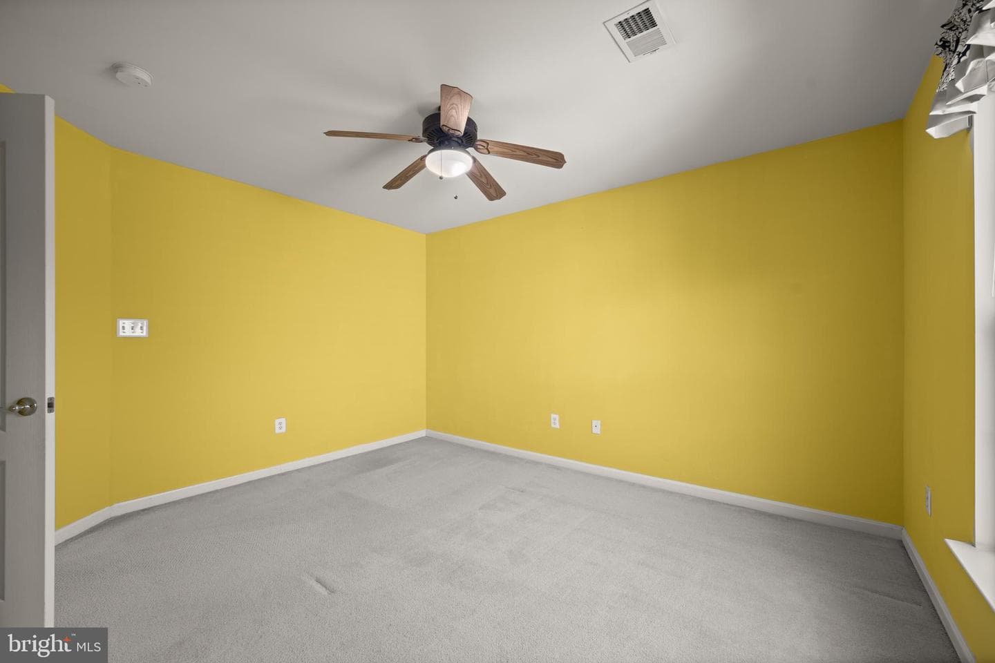 2220 Kaitlins Court photo 34