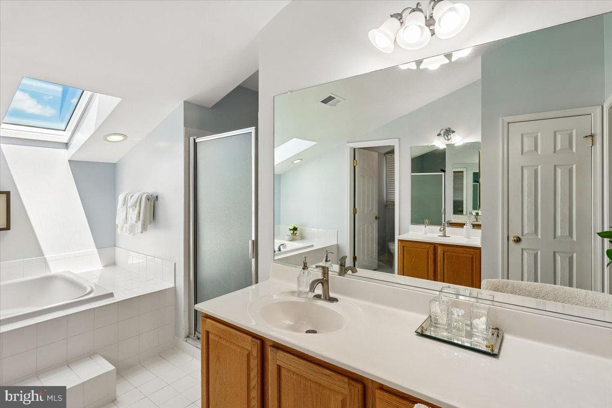 9909 Midsummer Snow Lane photo 34