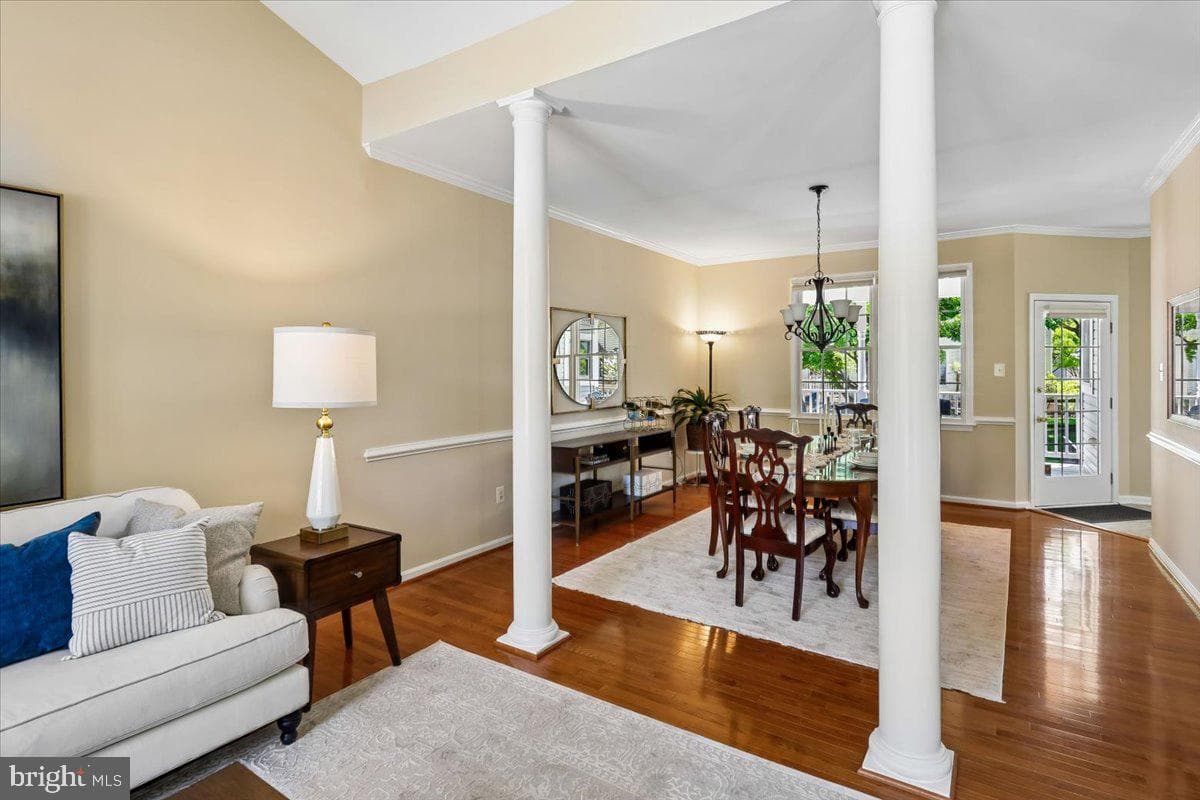 9909 Midsummer Snow Lane photo 9