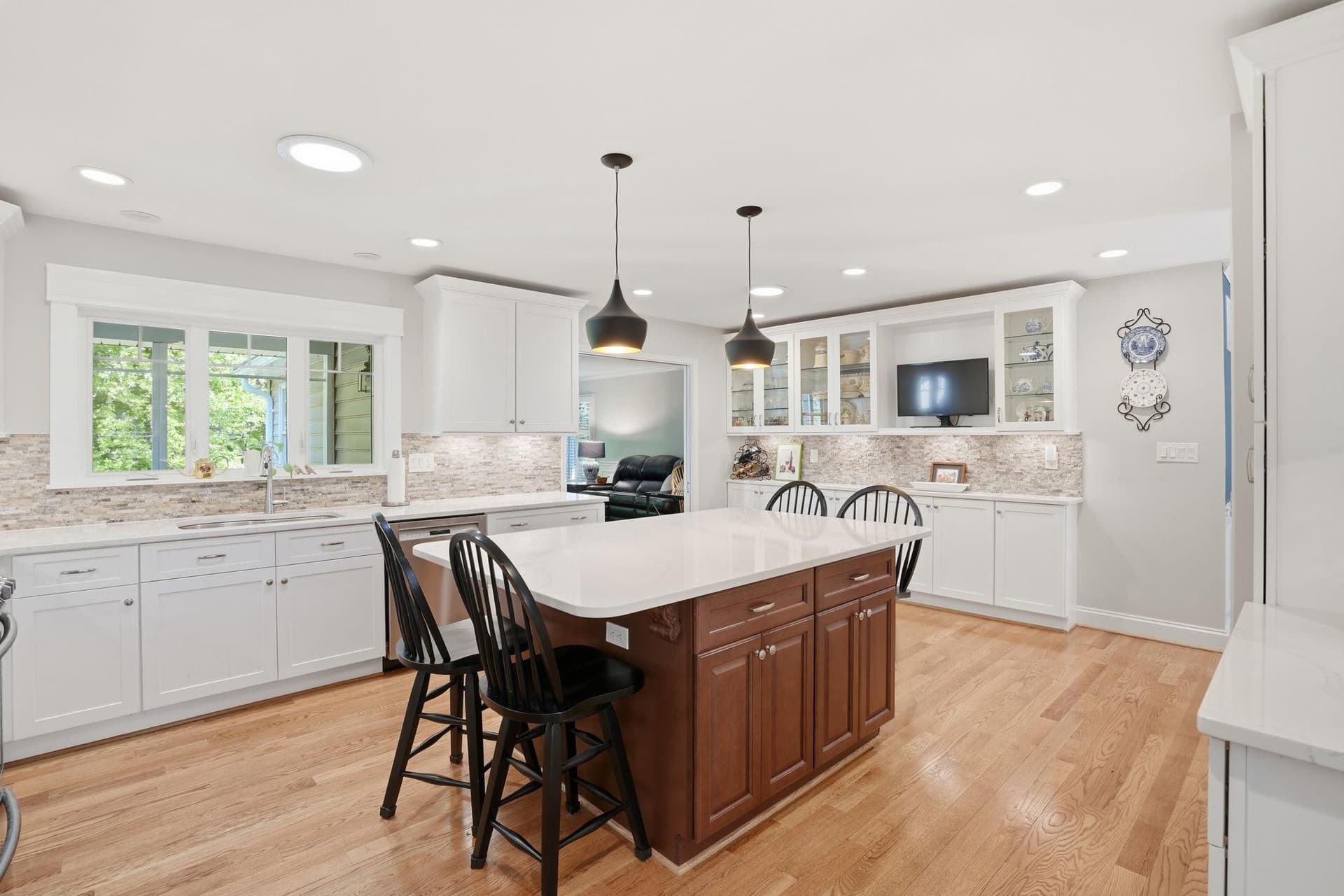 2829 Thornbrook Road photo 14