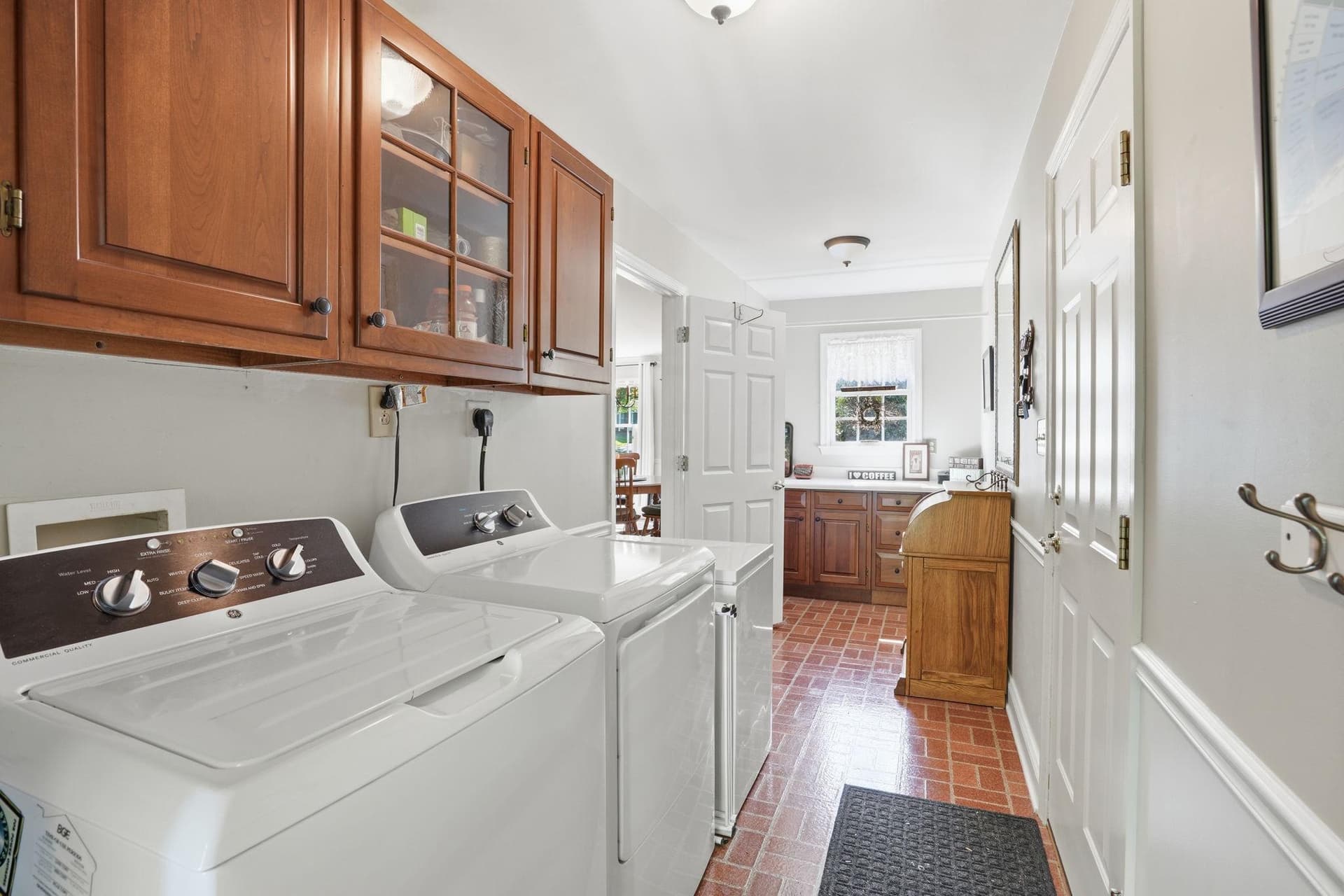 2829 Thornbrook Road photo 16