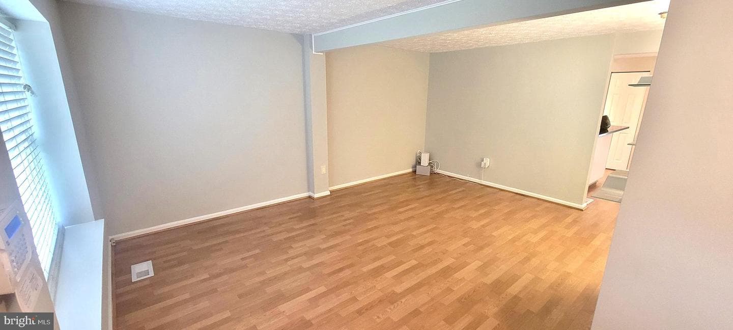 9320 Pirates Cove photo 3