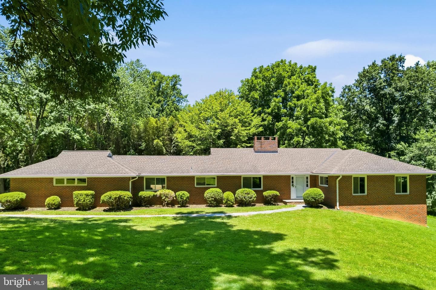 6281 Linkythorn Lane, Clarksville