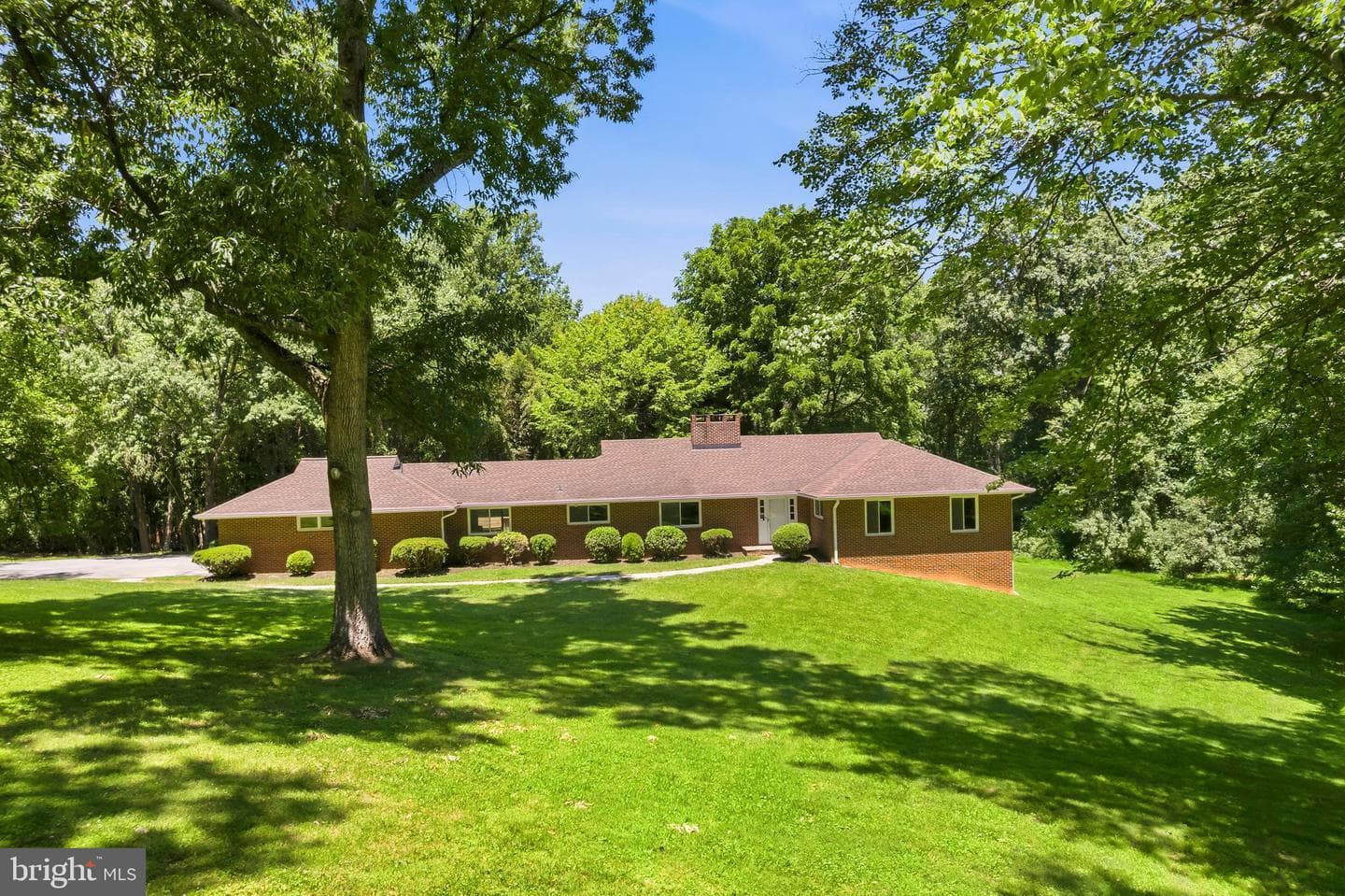 6281 Linkythorn Lane photo 4