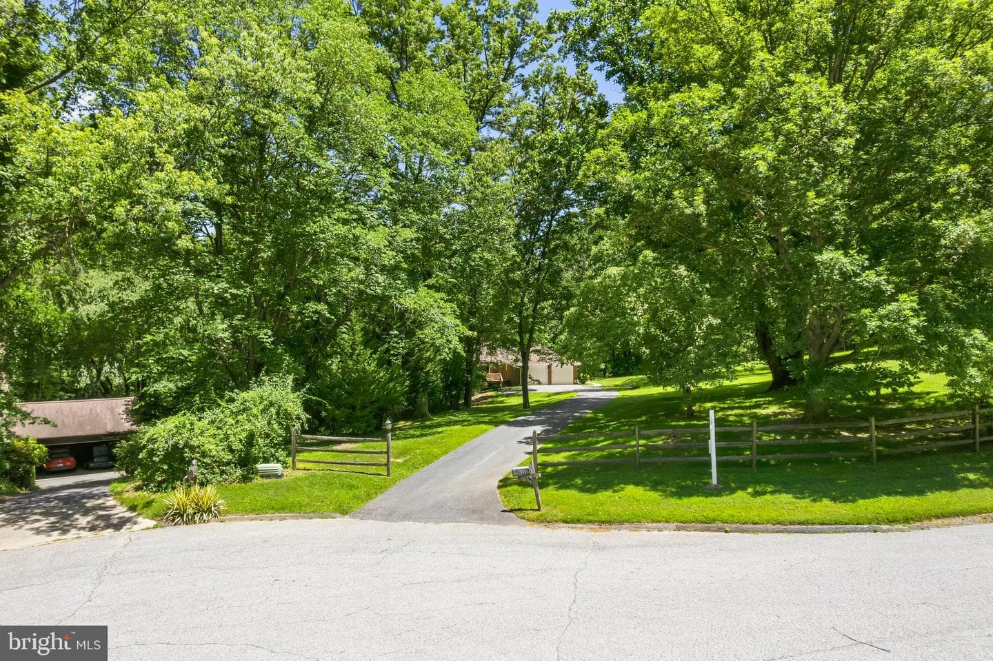 6281 Linkythorn Lane photo 76