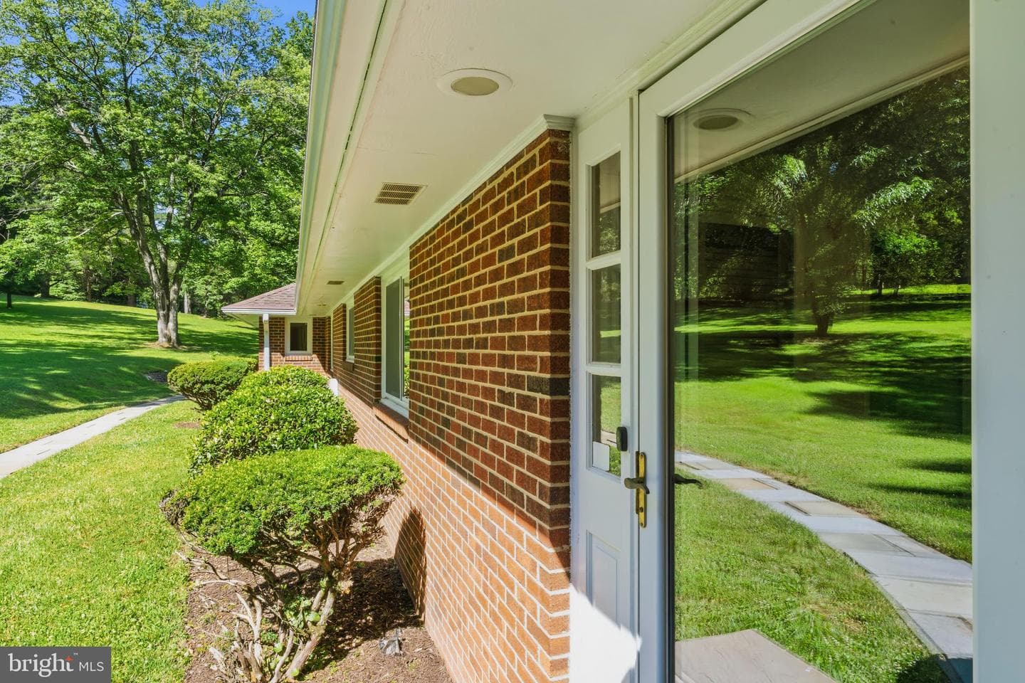 6281 Linkythorn Lane photo 9