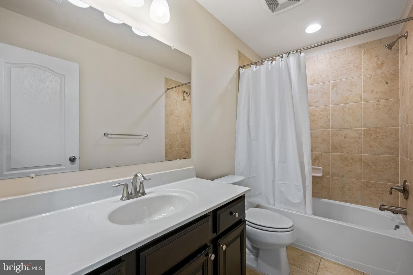 7062 Foxton Way photo 25