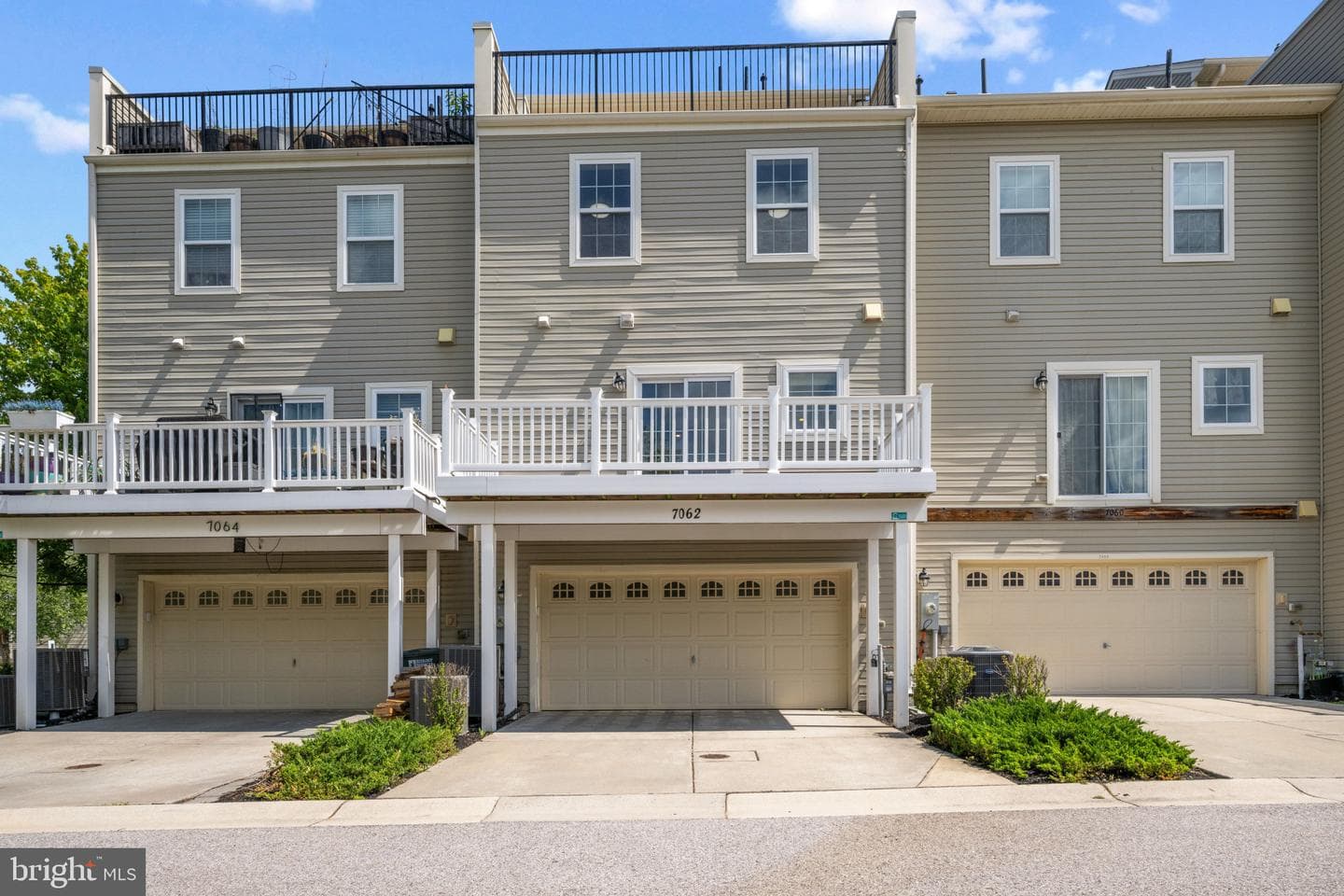 7062 Foxton Way photo 31