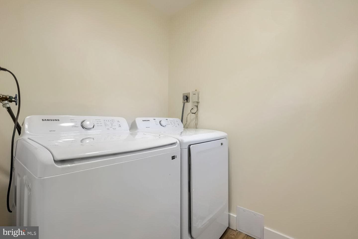 5501 Woodenhawk Circle photo 15