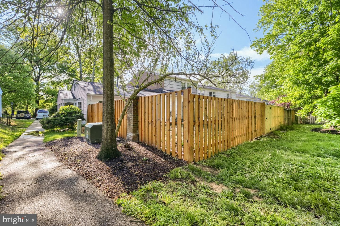 5501 Woodenhawk Circle photo 16