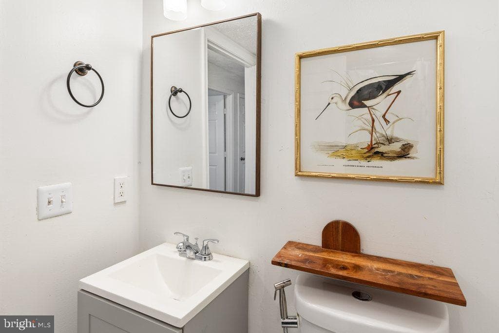 6205 Sandpiper Court #202 photo 34