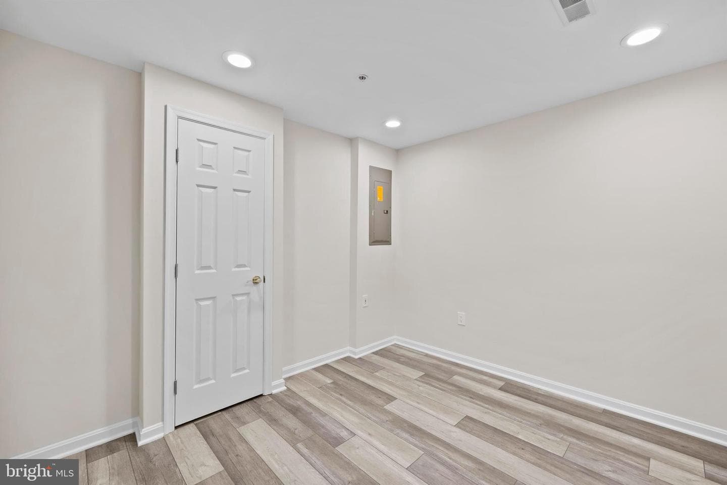 8880 Papillon Drive photo 57