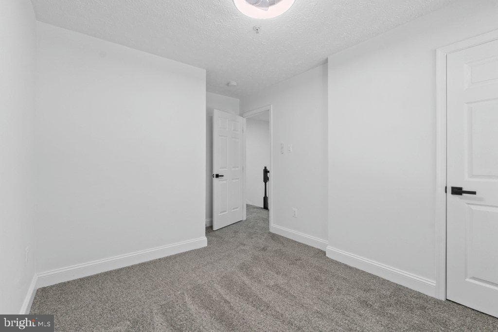 8701 Cresthill Court photo 25