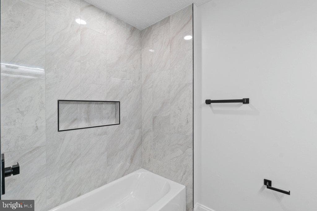 8701 Cresthill Court photo 28