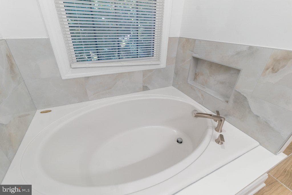 8701 Cresthill Court photo 35