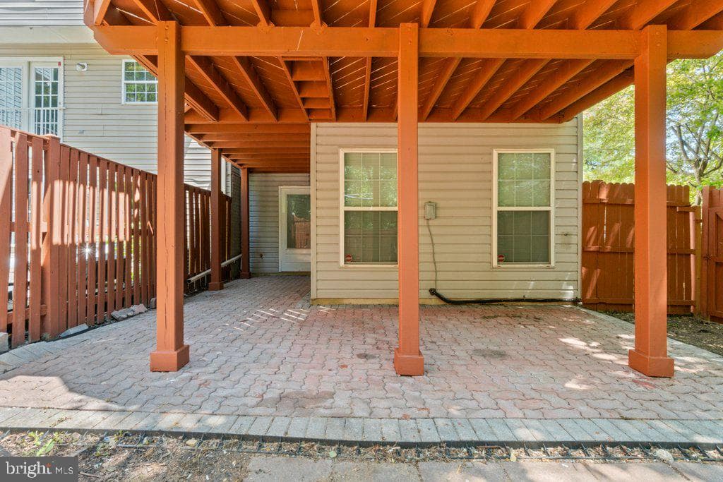 8701 Cresthill Court photo 46