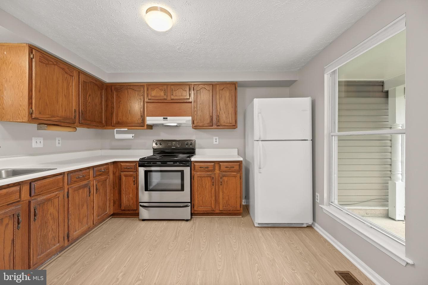 8035 Watermill Court photo 14