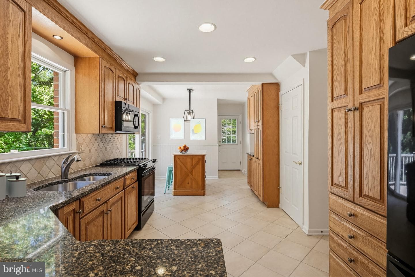 9359 Duff Court photo 6