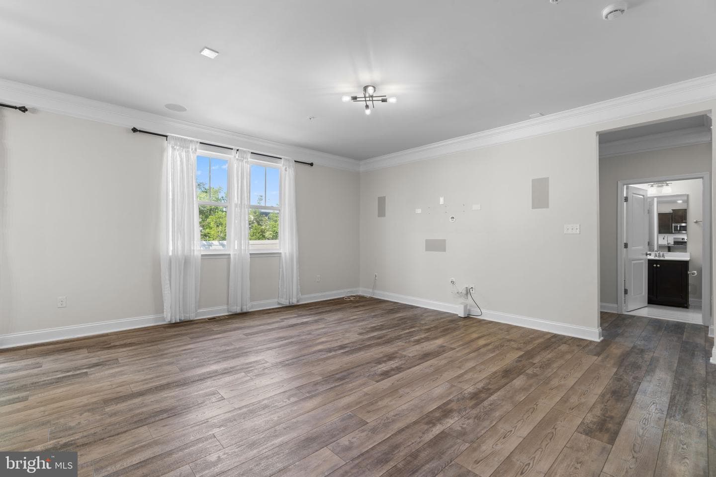 9318 Sydney Way photo 12