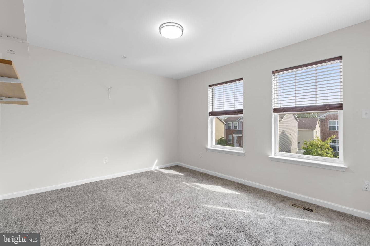 9318 Sydney Way photo 25
