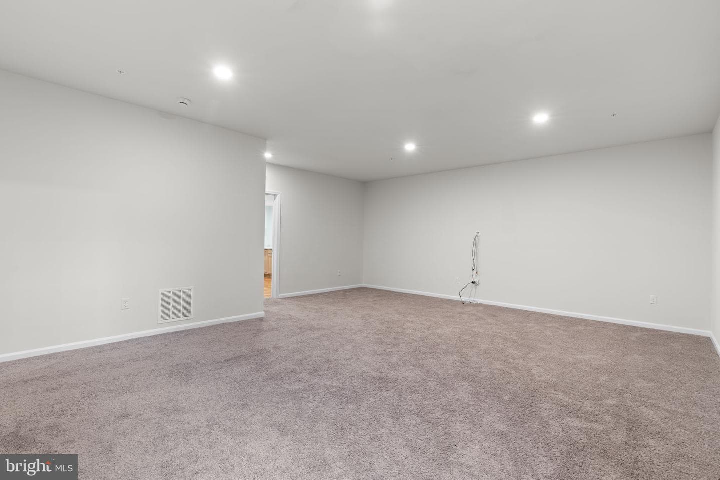 9318 Sydney Way photo 38