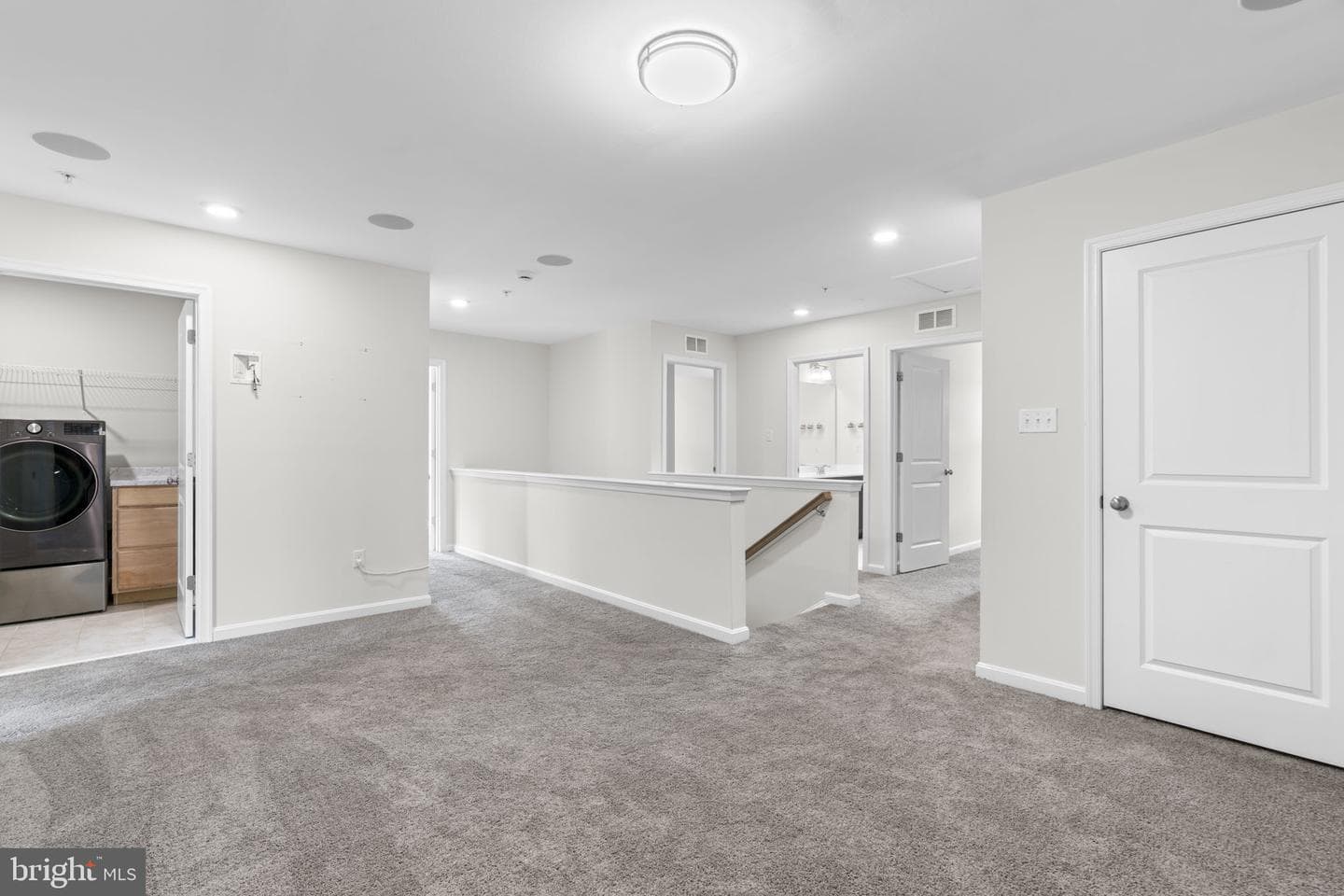 9318 Sydney Way photo 4