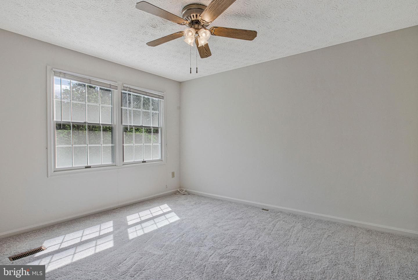 7015 Copperwood Way photo 20