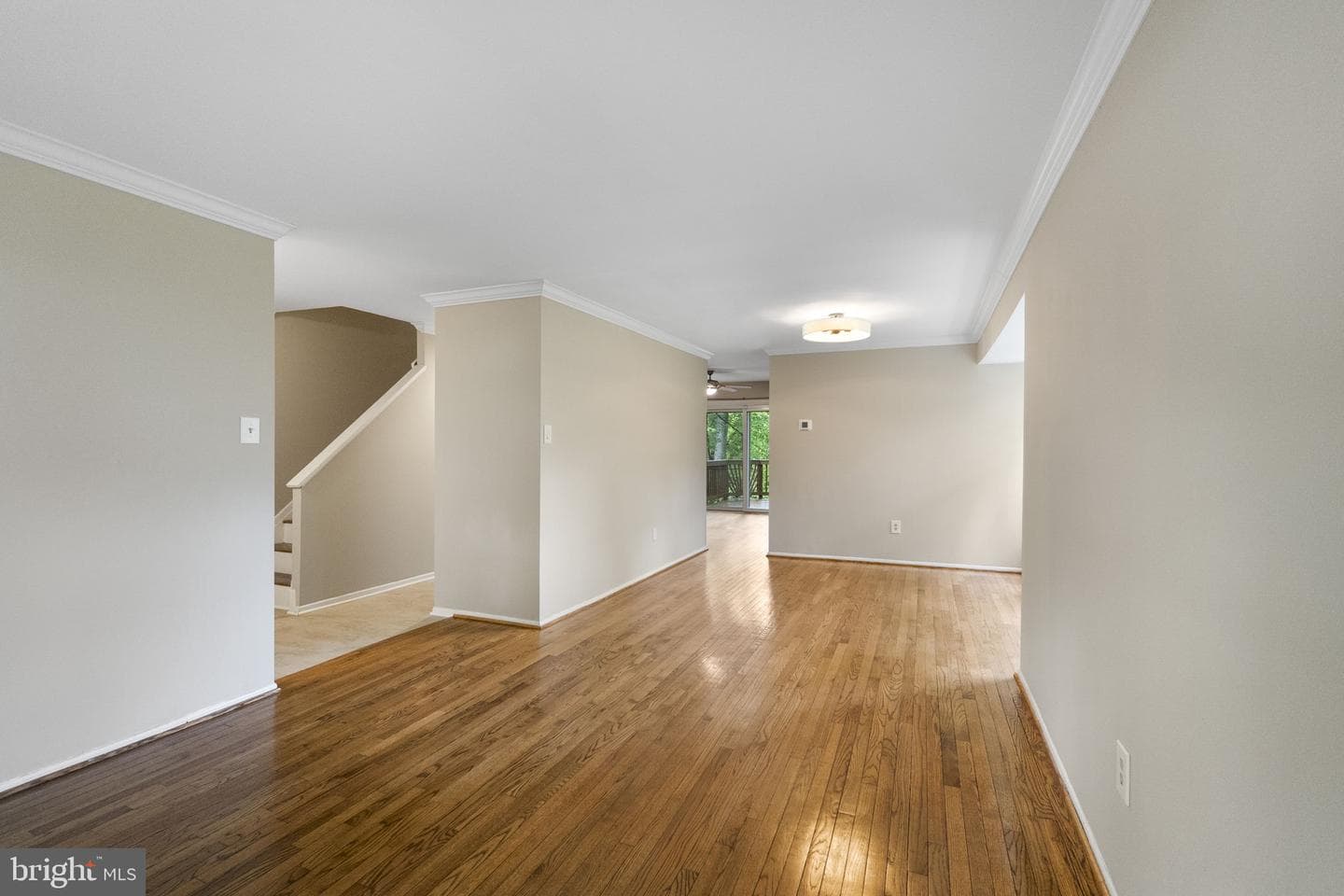 8868 Stonebrook Lane photo 3
