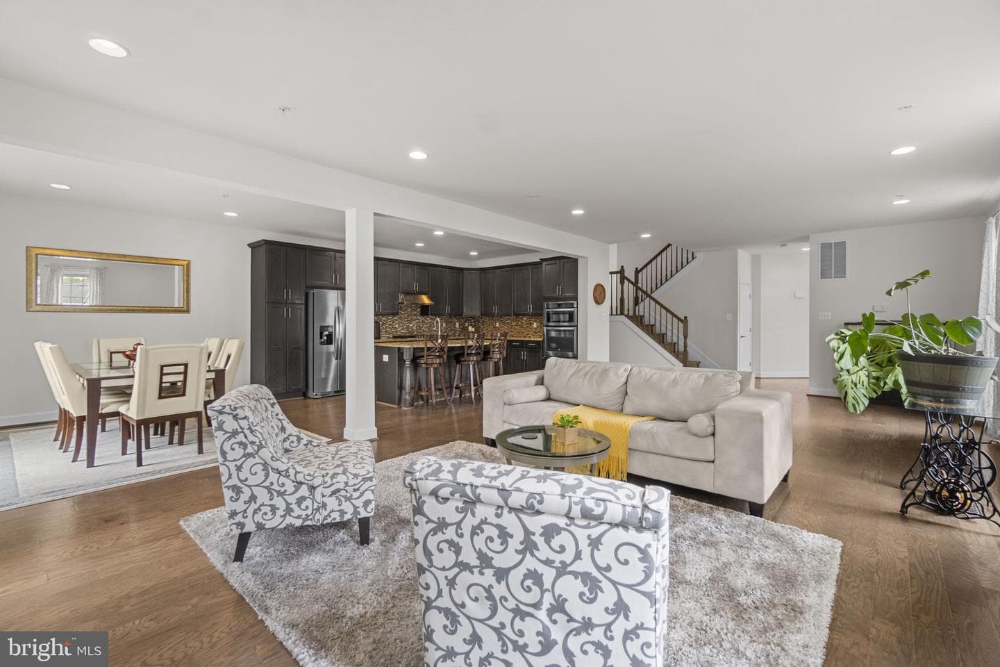 2726 W End Circle photo 11