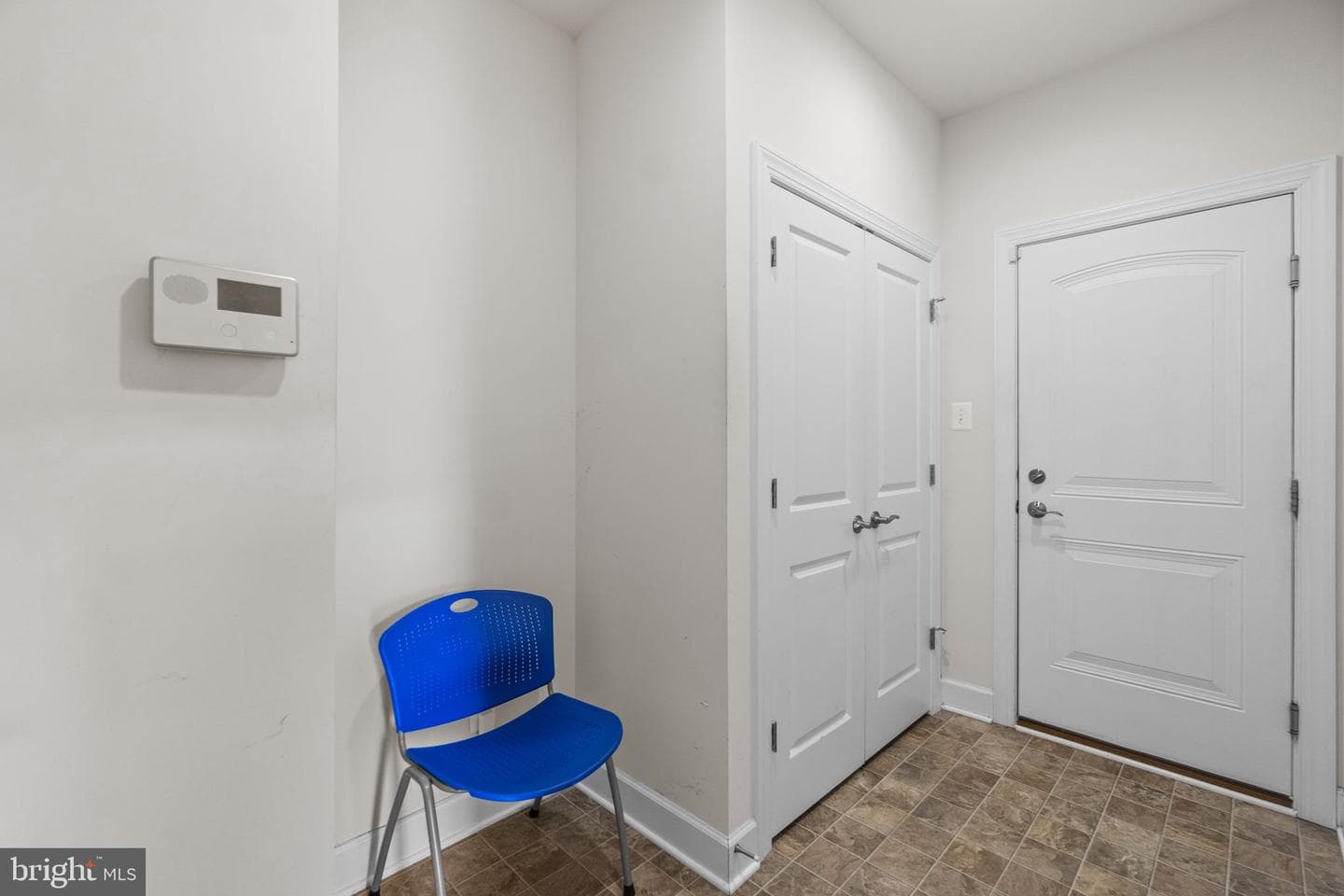 2726 W End Circle photo 21
