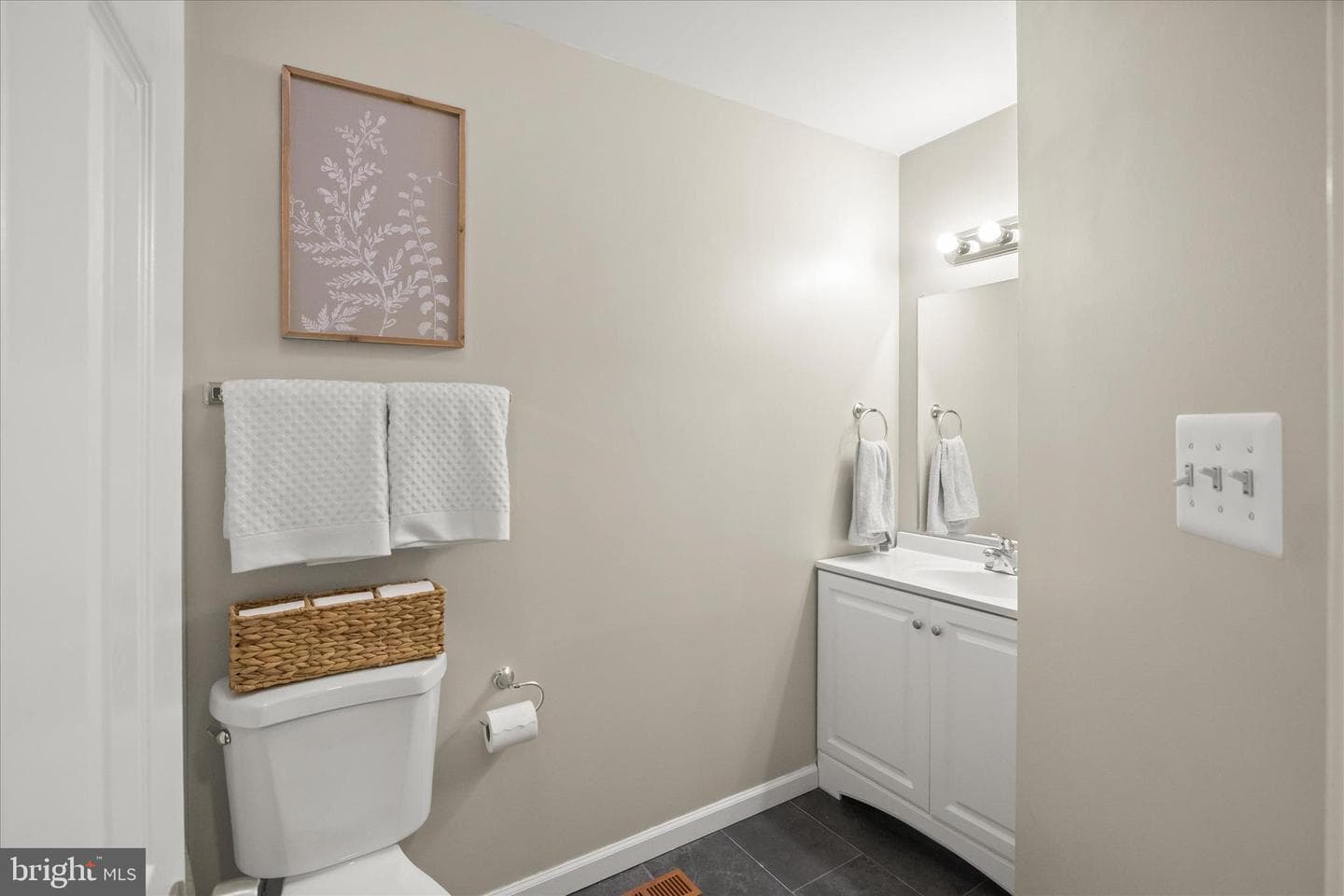 8206 Tall Trees Court photo 41