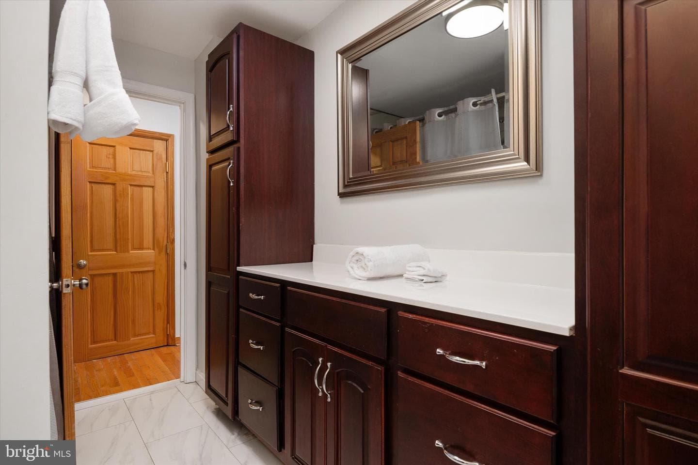 9460 Guilford Road photo 11