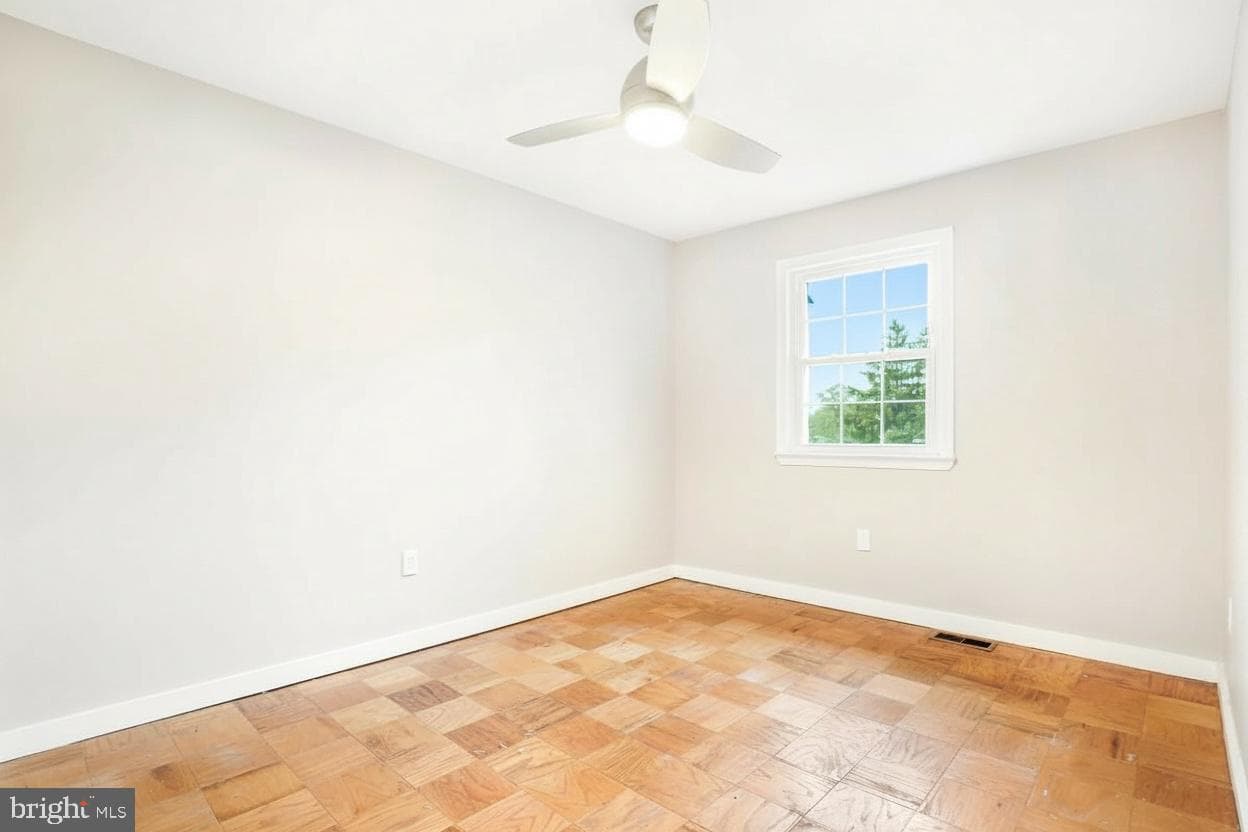 5886 Morningbird Lane photo 34