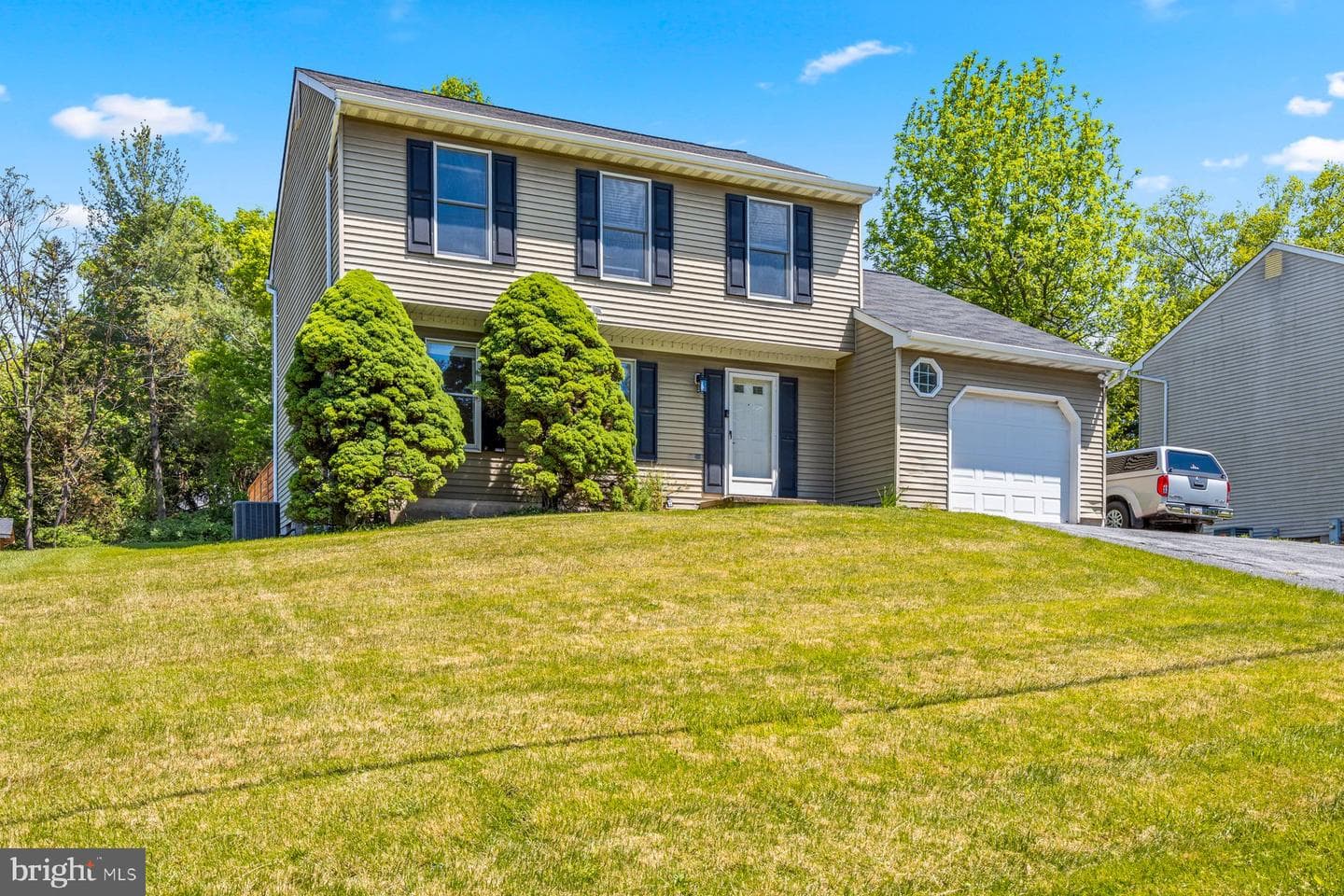 3619 Saint Johns Lane photo 3