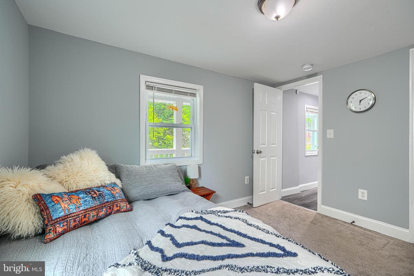 5797 Railroad Avenue photo 16