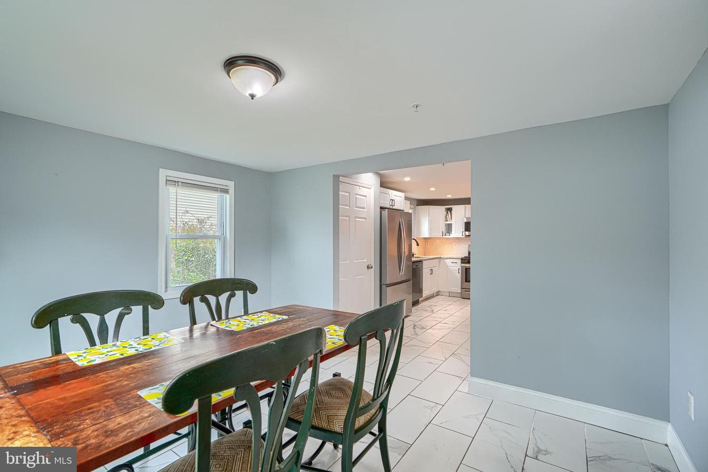 5797 Railroad Avenue photo 8