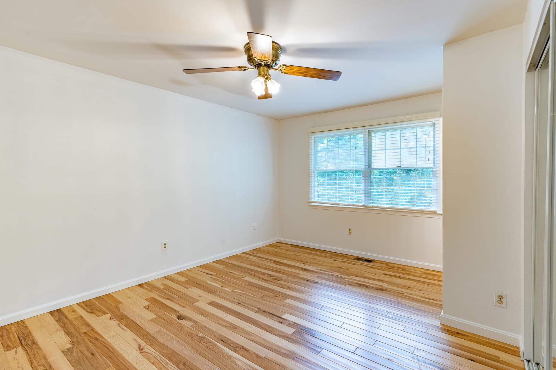 9640 Sandlight Court photo 25