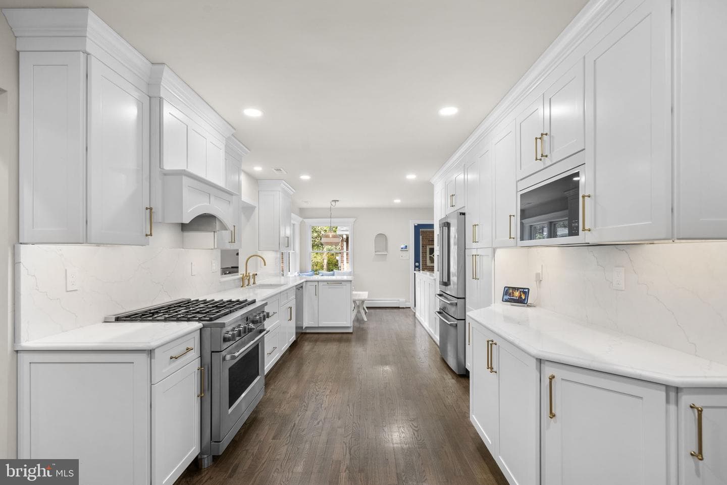 9006 Crestleigh Road photo 13
