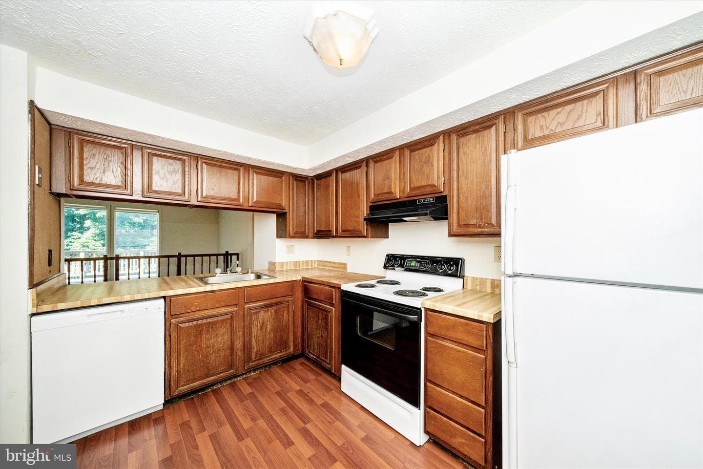 8237 Styers Court photo 4