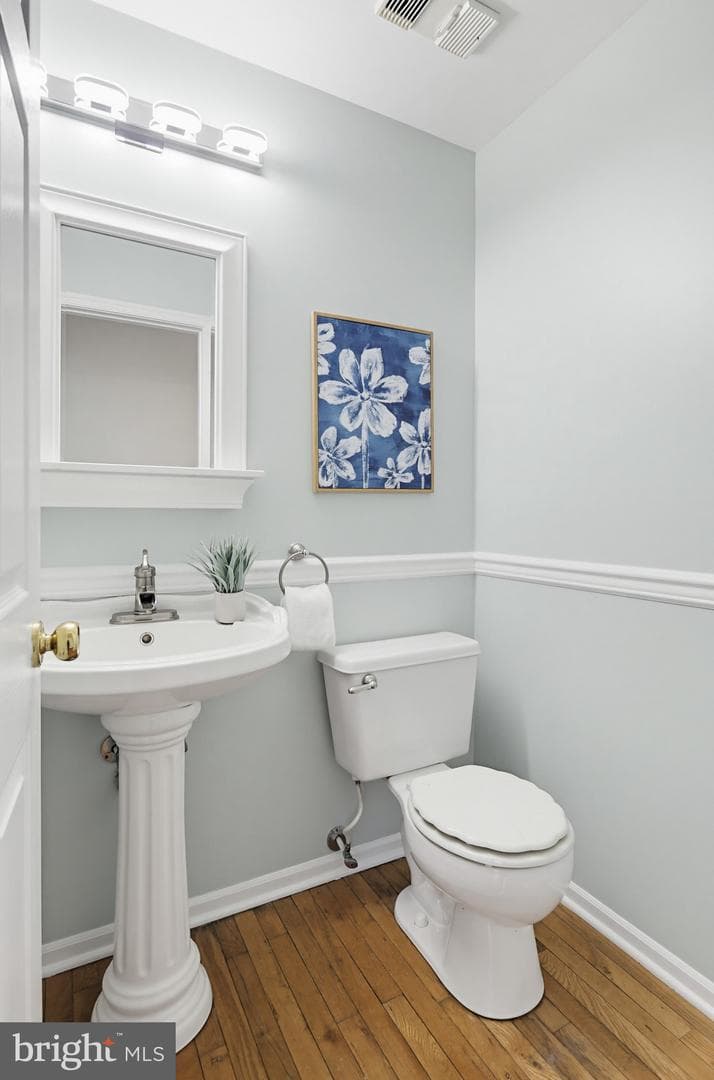 3317 Royal Oak Court photo 18