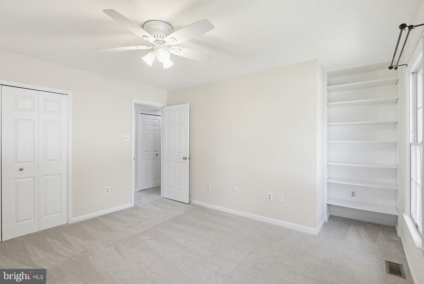 3317 Royal Oak Court photo 28