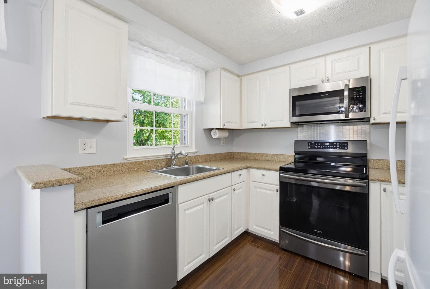 9623 Quarry Bridge Court photo 10
