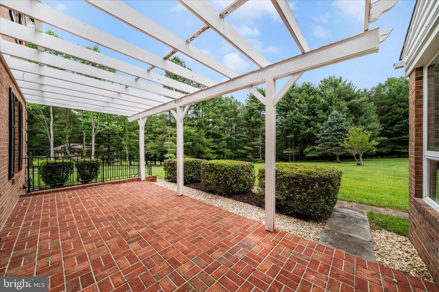 727 Weller Drive photo 46