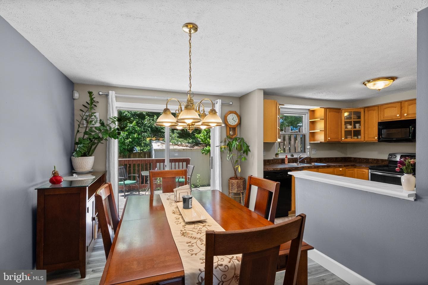 9201 Wilbur Court photo 11