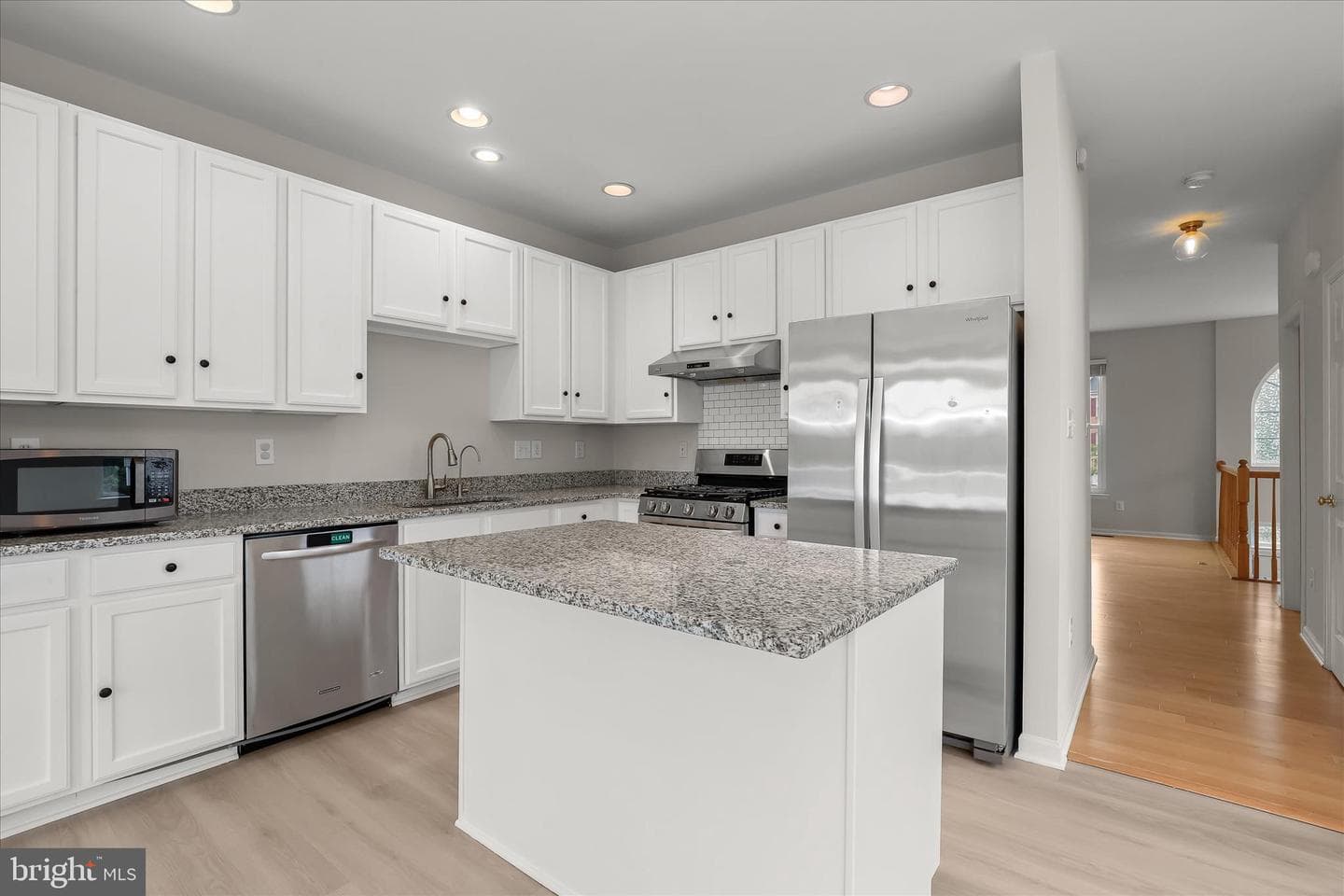 8822 Stonehouse Drive photo 20