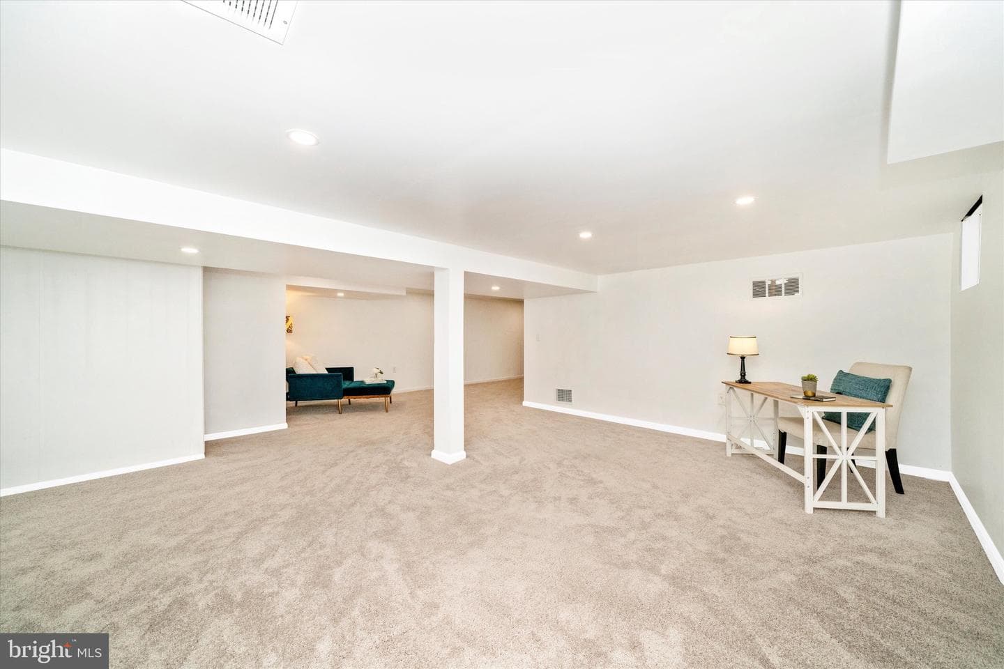 8409 Woodward Street photo 36