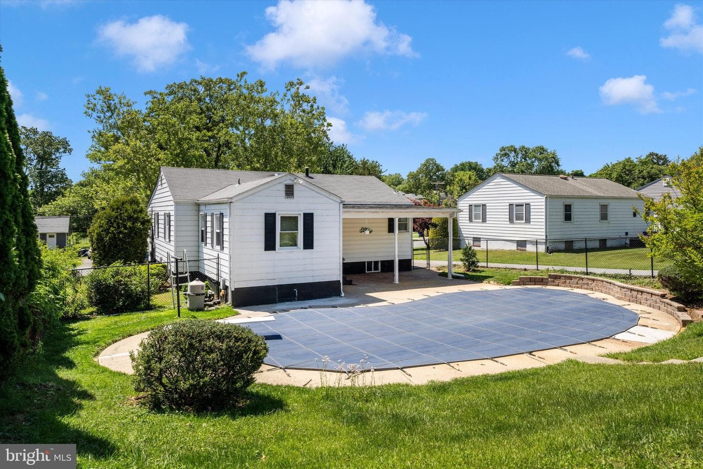 8409 Woodward Street photo 43